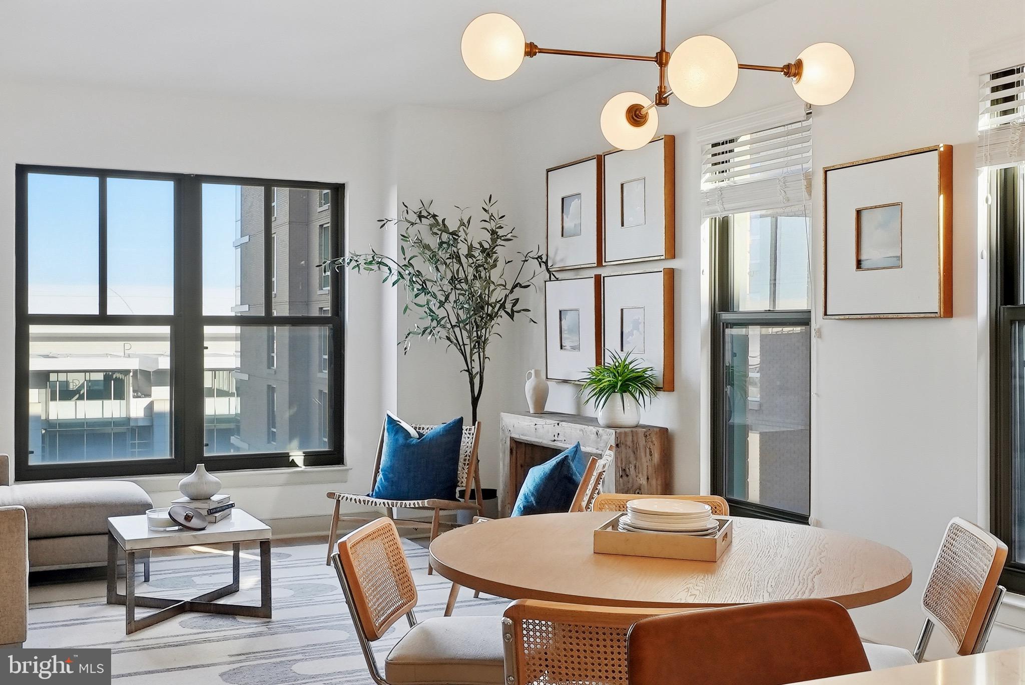 910 M Street Northwest, Unit 803 Washington, DC 20001 - Photo 5 of 20 Living/Dining