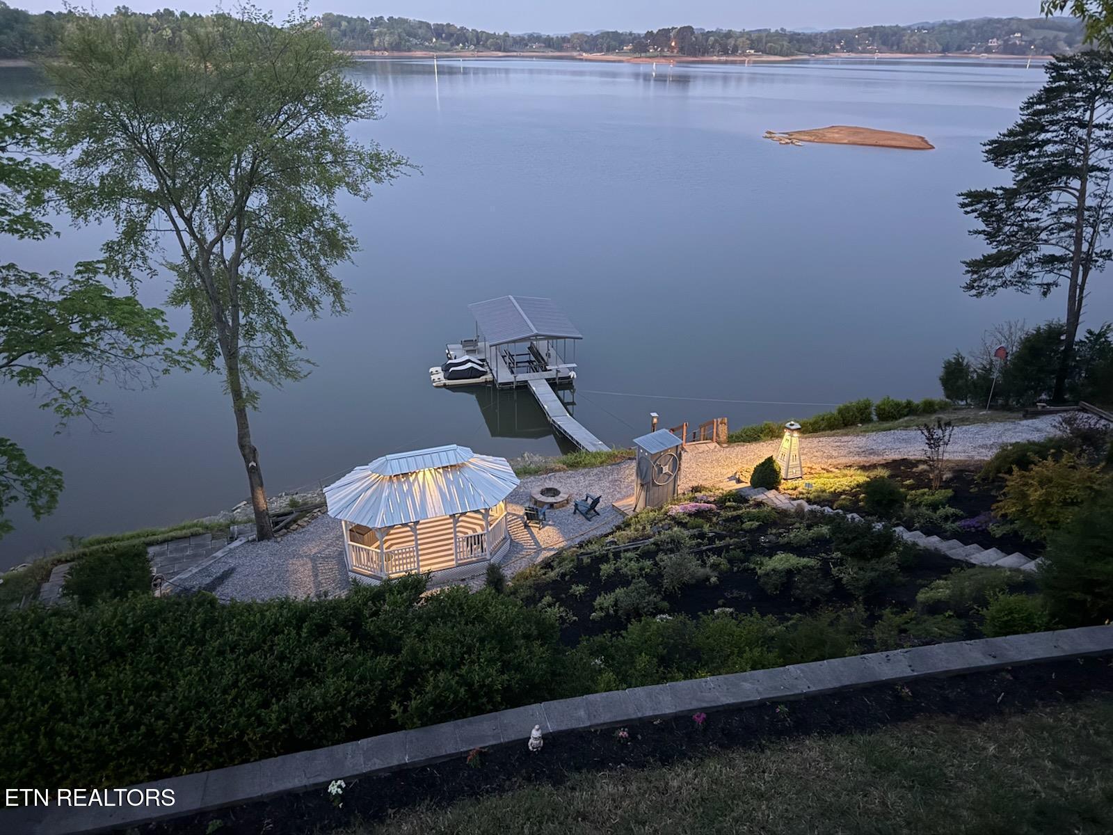 692 Turtle Pointe Bean Station, TN 37708 - Photo 23 of 25 34