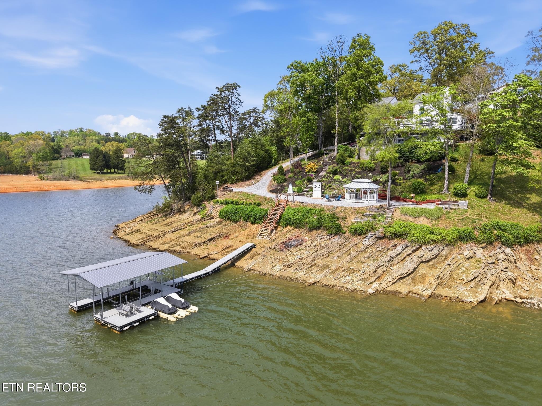 692 Turtle Pointe Bean Station, TN 37708 - Photo 4 of 25 21