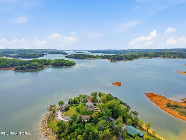 $949,900 | 692 Turtle Pointe, Bean Station, TN 37708