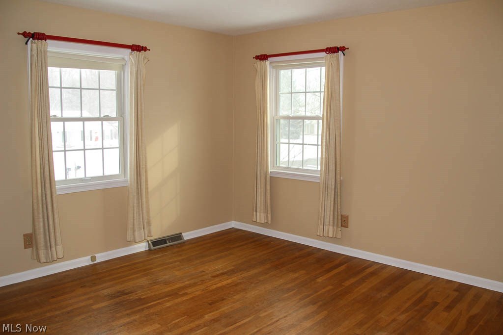 208 Harmon Road Aurora, OH 44202 - Photo 27 of 35 Bedroom 2