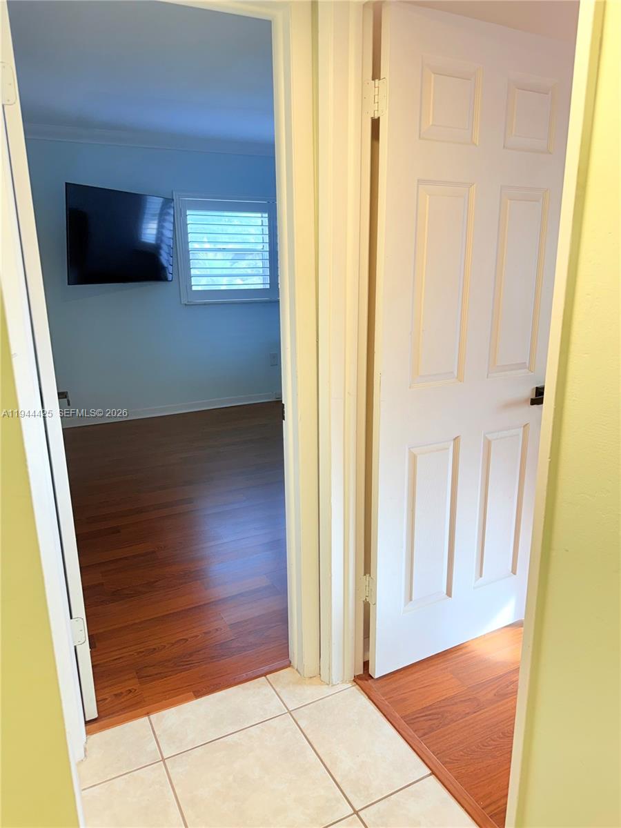 8951 North New River Canal Road, Unit 2D Plantation, FL 33324 - Photo 15 of 30