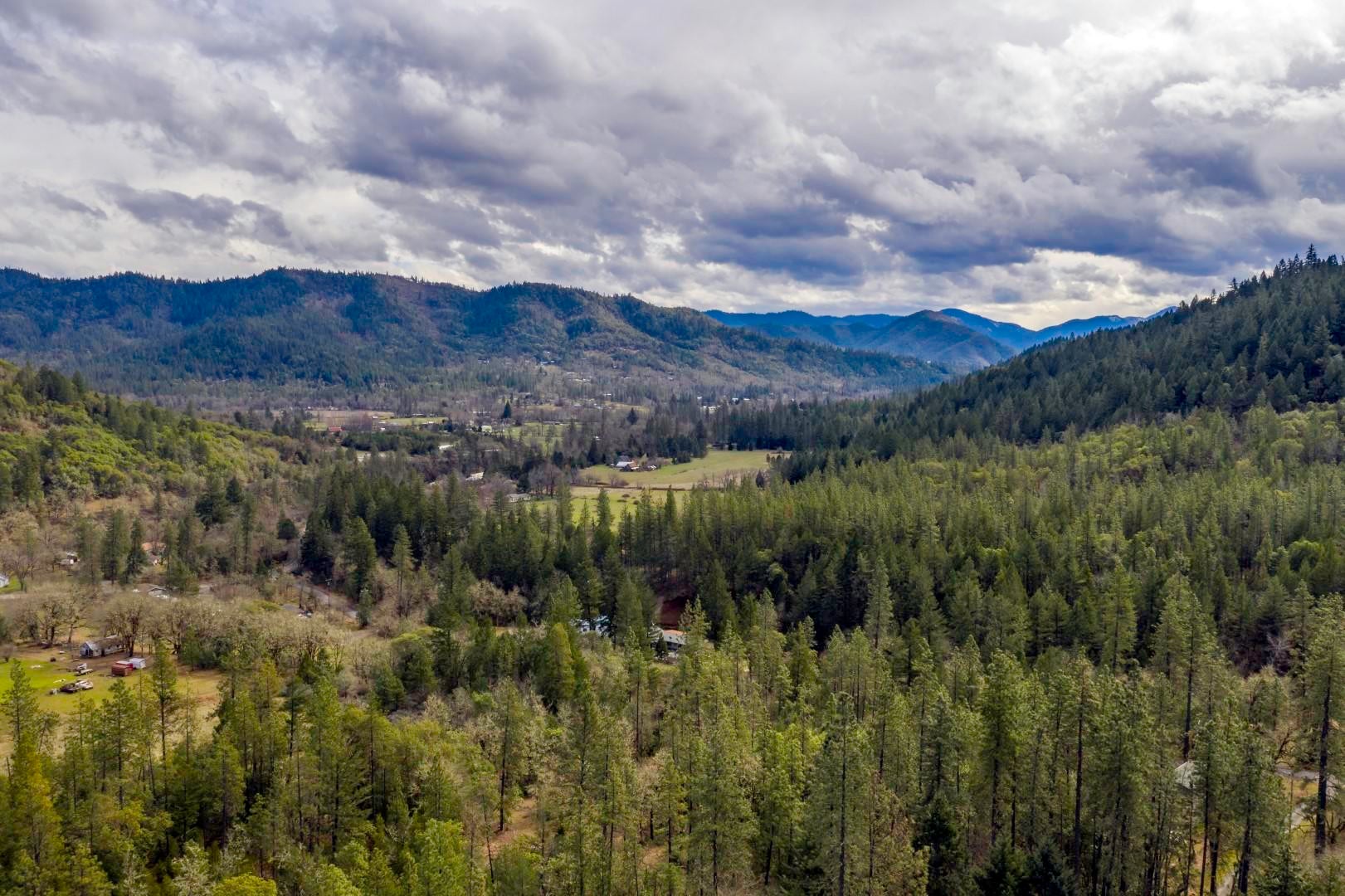 280 Fielder Creek Road Rogue River, OR 97537 - Photo 14 of 61 DJI_0960-HDR