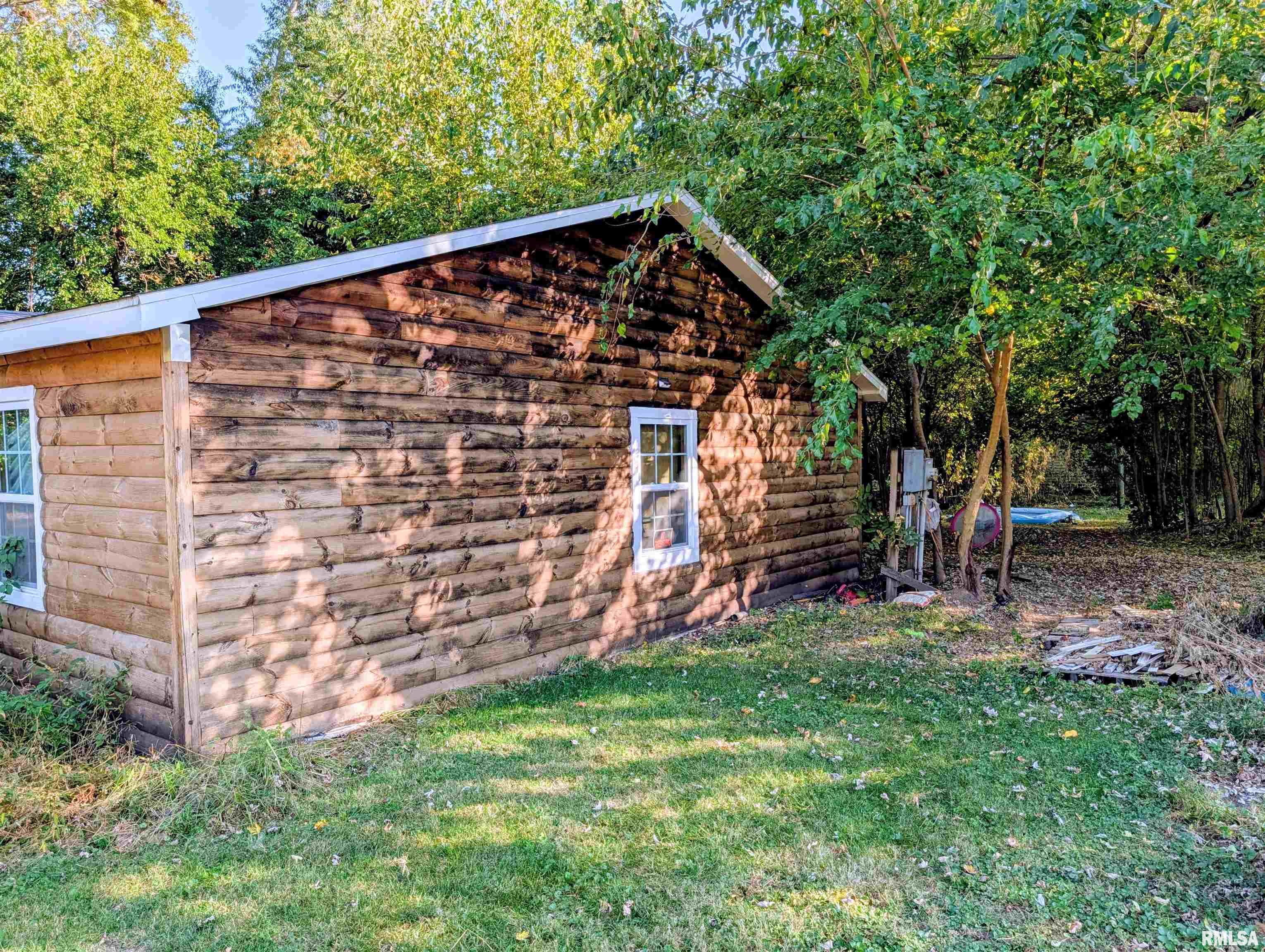 1331 East Pierce Street Macomb, IL 61455 - Photo 6 of 16