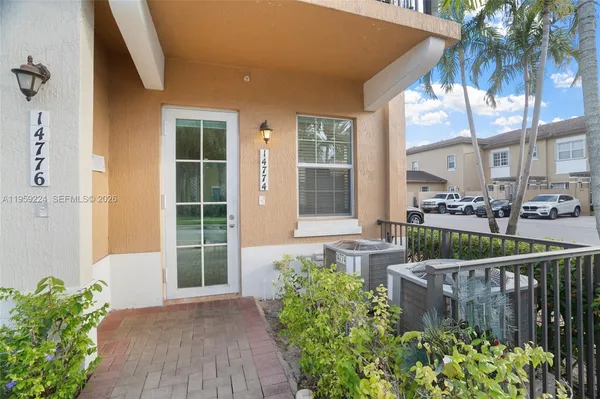 $355,000 | 14774 Southwest 10th Street, Unit 10502, Pembroke Pines, FL 33027
