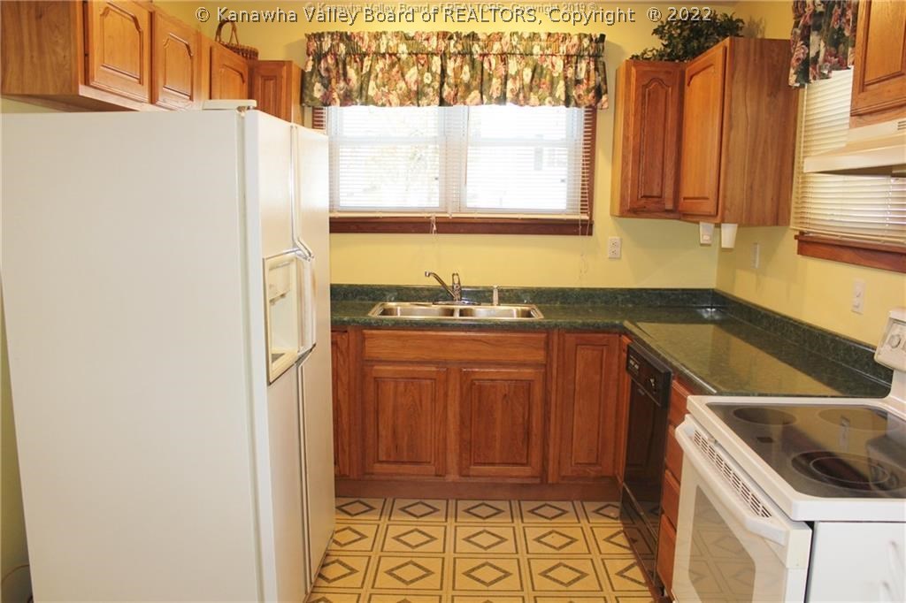 146 Stricker Road Charleston, WV 25314 - Photo 12 of 30 Gallery Image 12