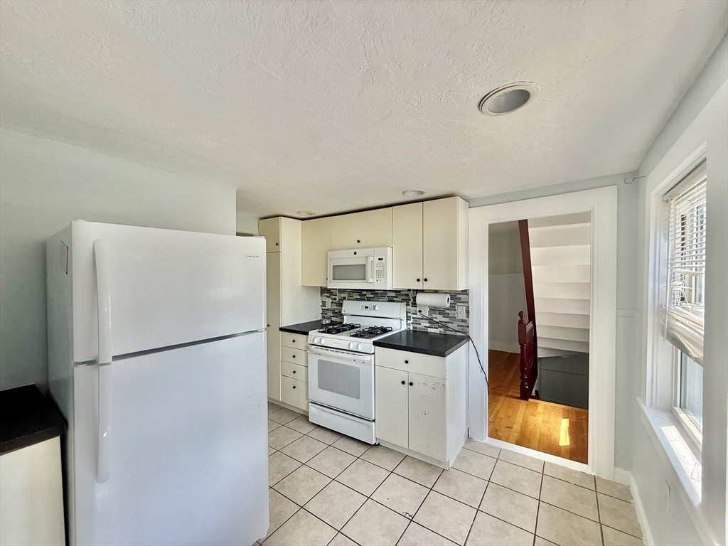 20 Park Road, Unit 2 Brockton, MA 02301 - Photo 13 of 24