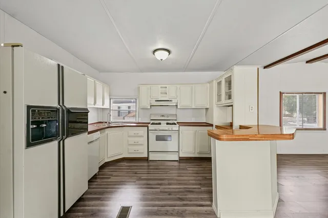 $30,000 | 1221 Brookshire Drive, Unit 1221, Rantoul, IL 61866