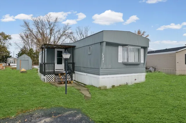 $30,000 | 1221 Brookshire Drive, Unit 1221, Rantoul, IL 61866