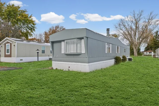 $30,000 | 1221 Brookshire Drive, Unit 1221, Rantoul, IL 61866