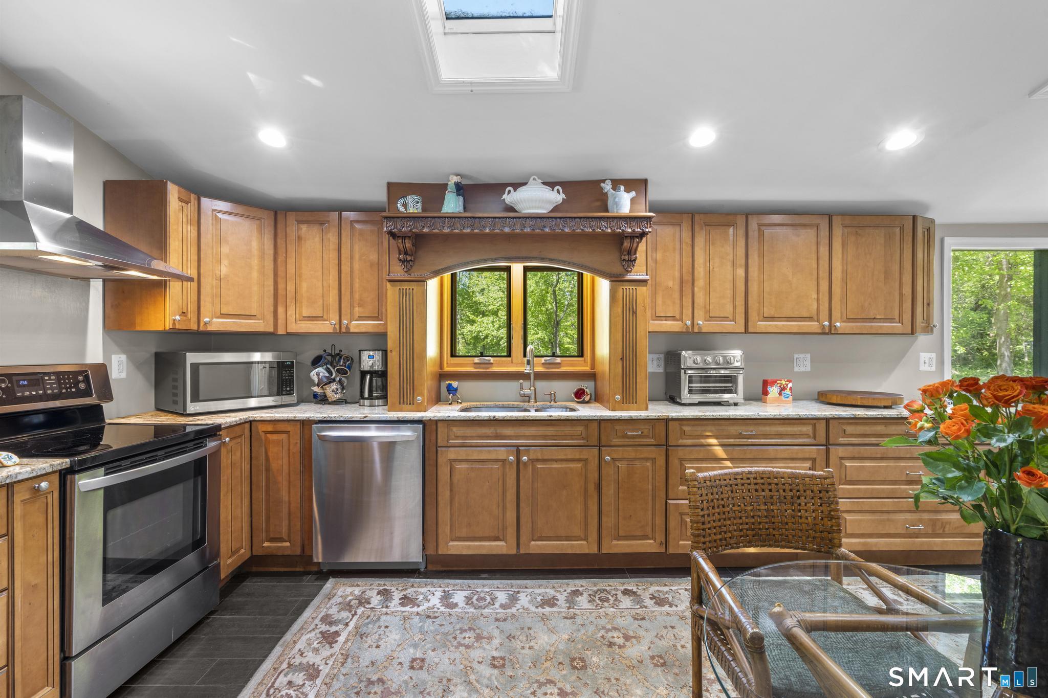 2596 High Ridge Road Stamford, CT 06903 - Photo 15 of 40