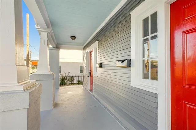 $1,800 | 3700 South Liberty Street, Unit 2A, New Orleans, LA 70115