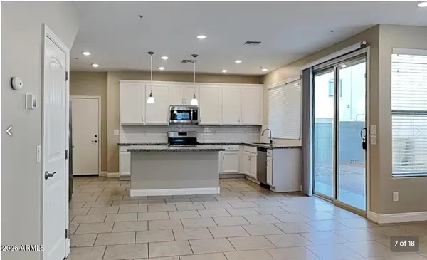 $1,925 | 1735 North 209th Avenue, Buckeye, AZ 85396