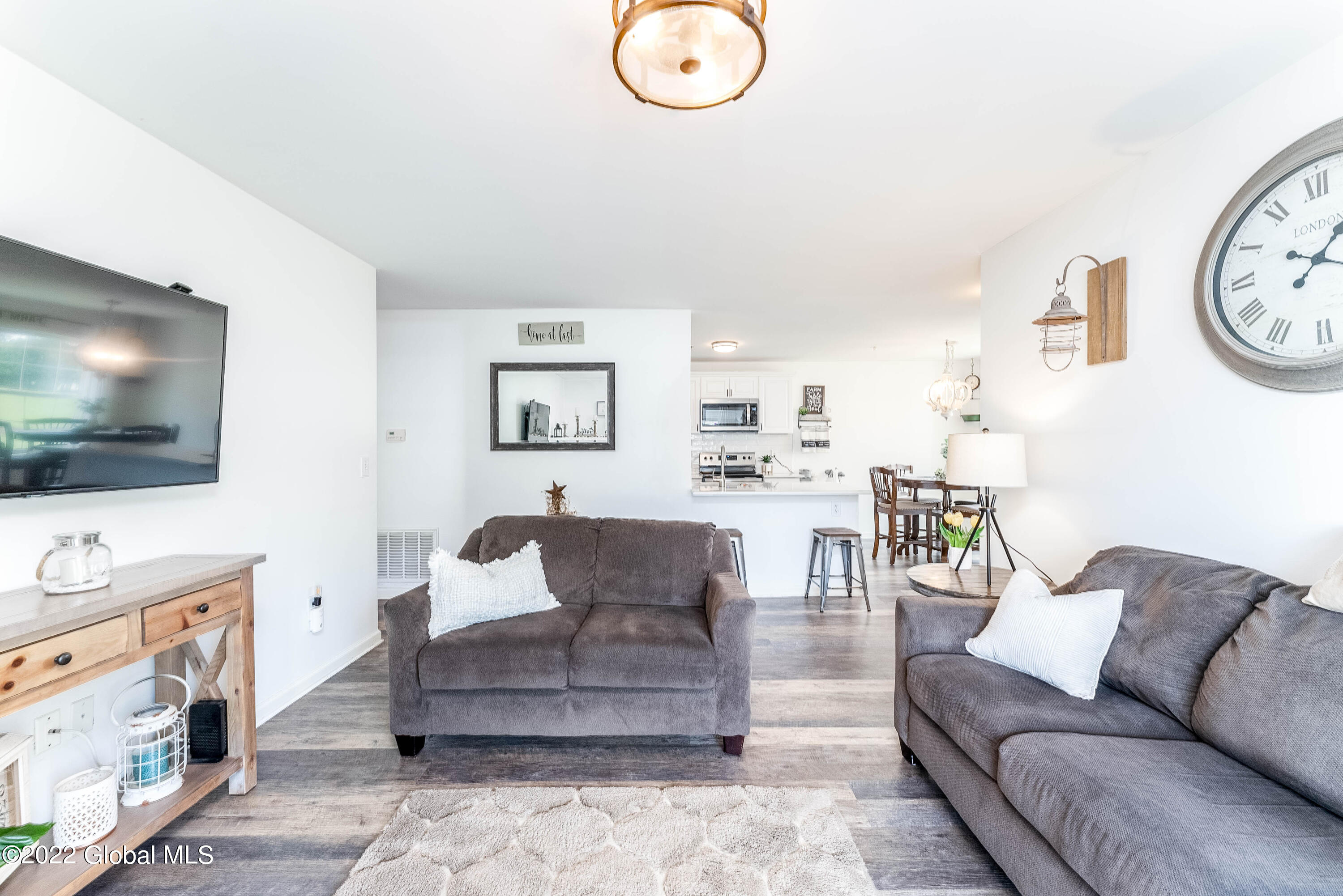 604 Cedar Run Rensselaer, NY 12144 - Photo 6 of 23 DSC03168-Edit