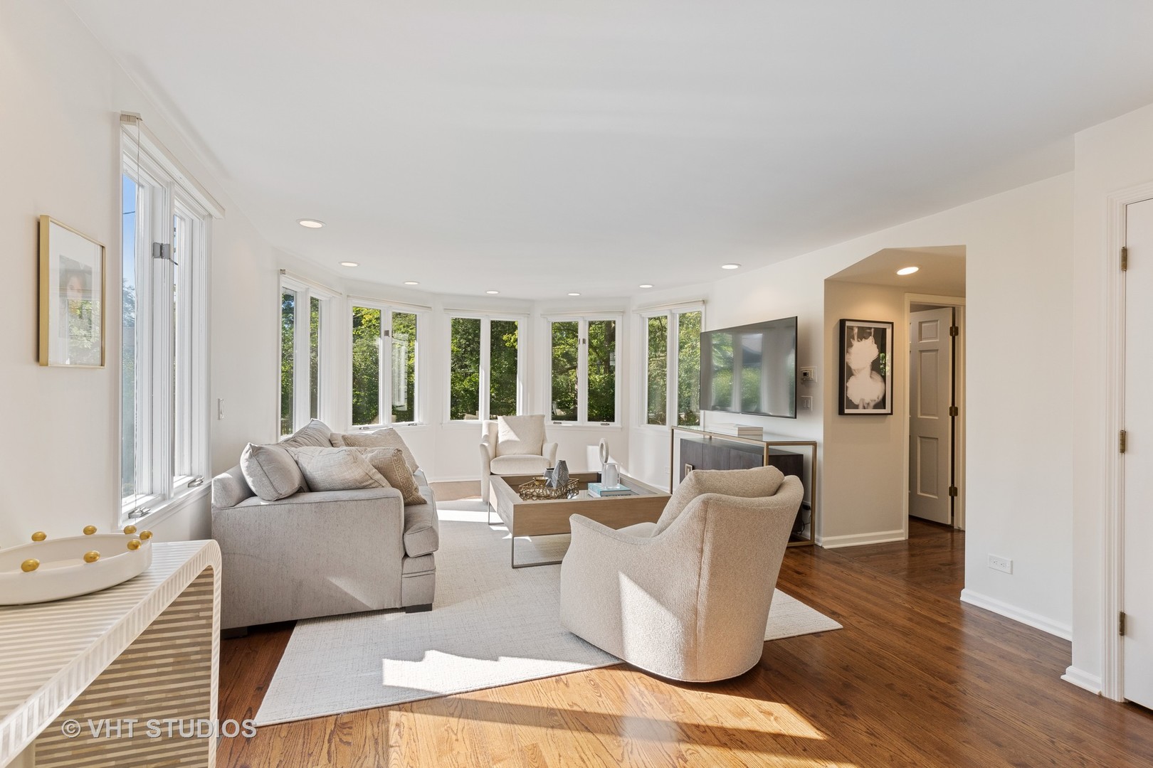 165 Ridge Road Highland Park, IL 60035 - Photo 6 of 18 a living room with furniture and a large window