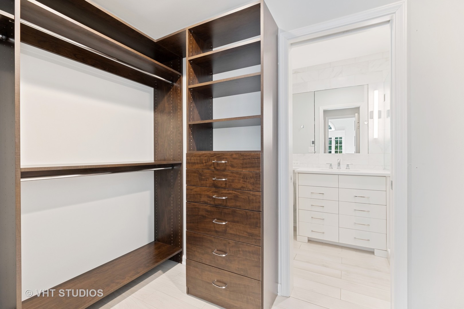 165 Ridge Road Highland Park, IL 60035 - Photo 9 of 18 a view of walk in closet