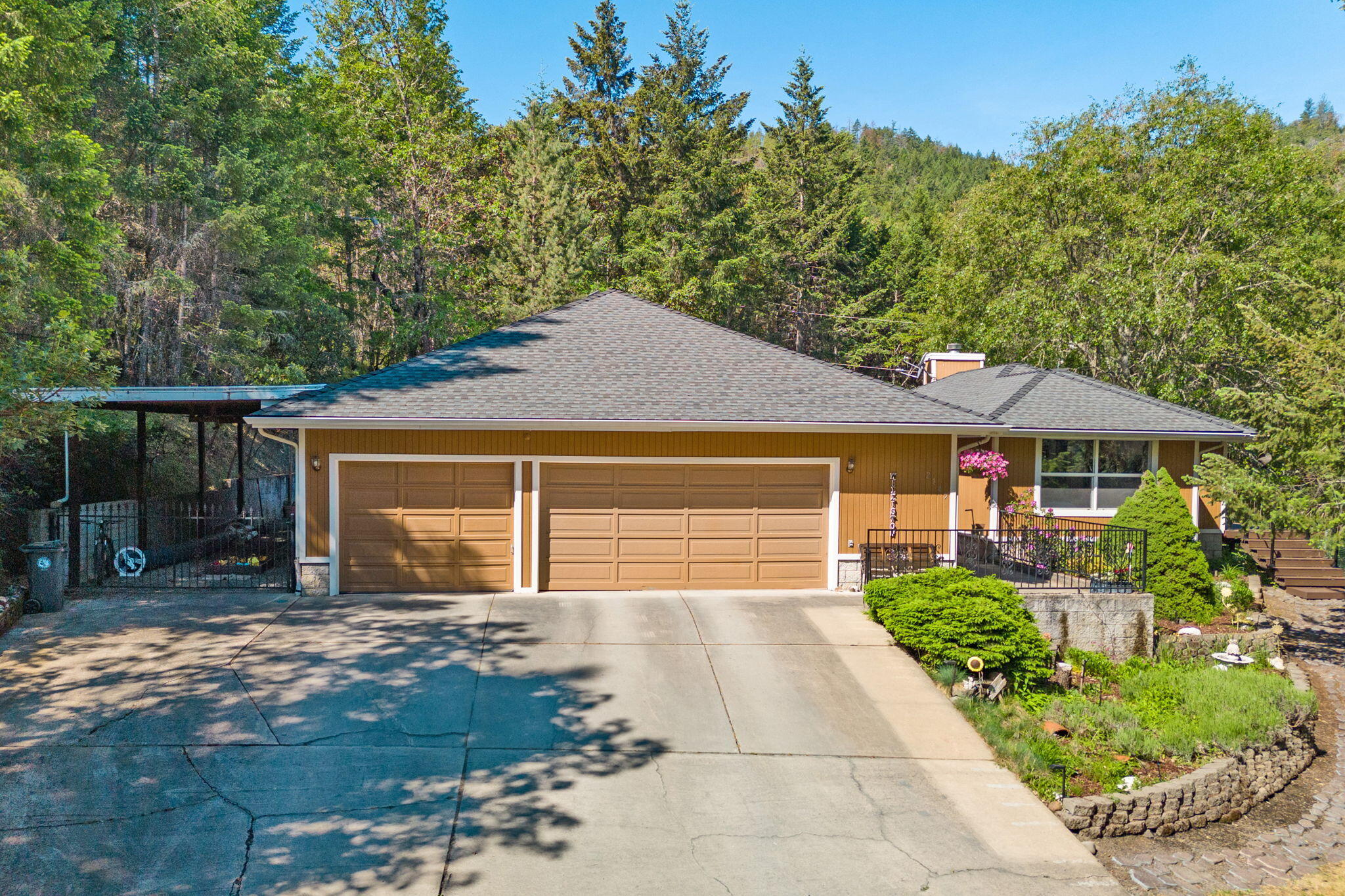 2145 Knowles Road Medford, OR 97501 - Photo 2 of 63 ApxKR (1)