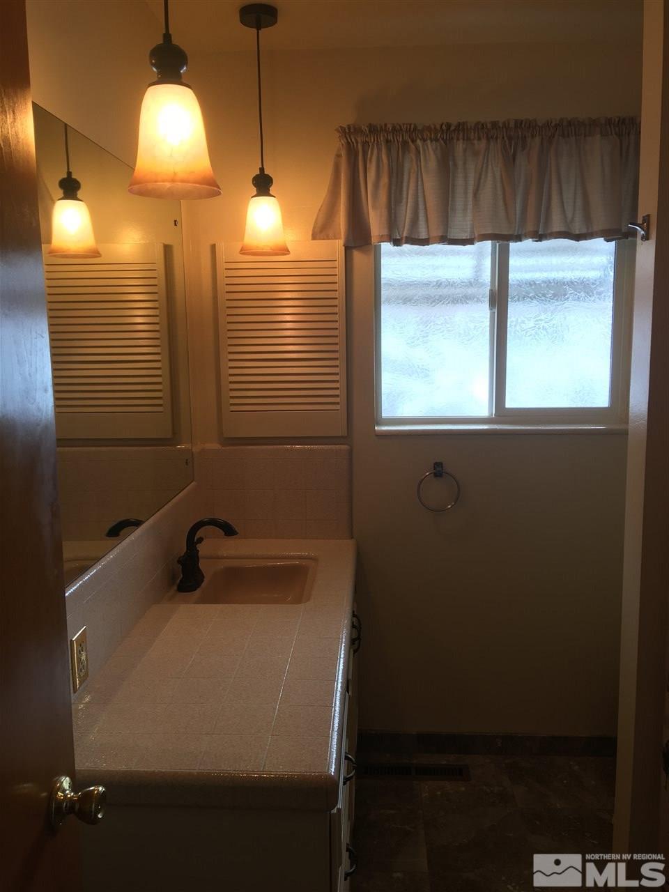 2064 Regent Street Reno, NV 89509 - Photo 8 of 20 Photo 8