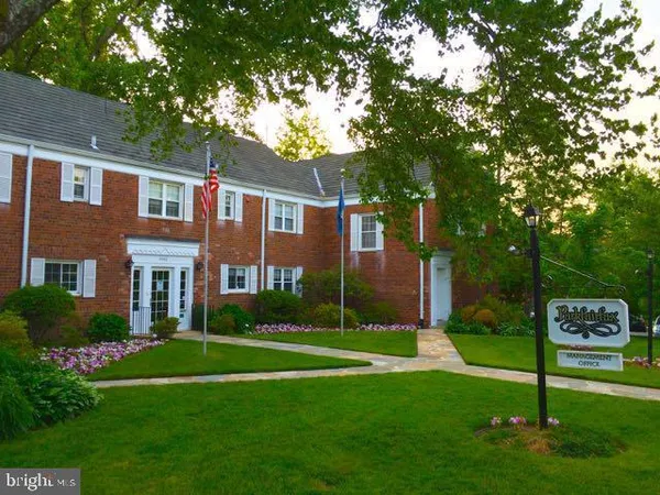 $2,595 | 3111 Ravensworth Place, Alexandria, VA 22302