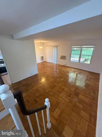 $2,595 | 3111 Ravensworth Place, Alexandria, VA 22302