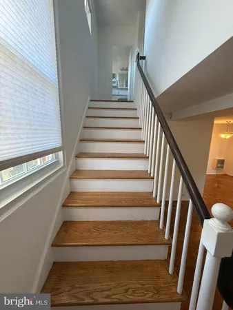 $2,595 | 3111 Ravensworth Place, Alexandria, VA 22302