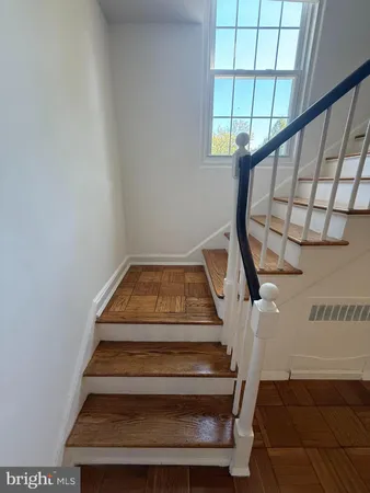 $2,595 | 3111 Ravensworth Place, Alexandria, VA 22302