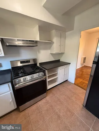 $2,595 | 3111 Ravensworth Place, Alexandria, VA 22302