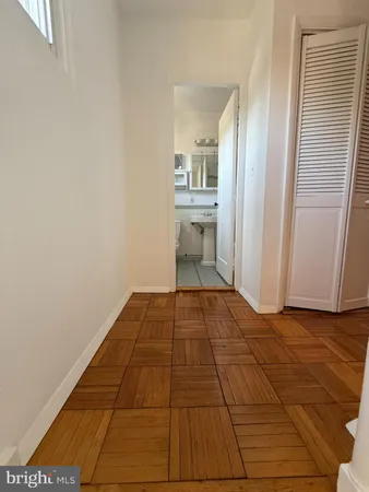 $2,595 | 3111 Ravensworth Place, Alexandria, VA 22302