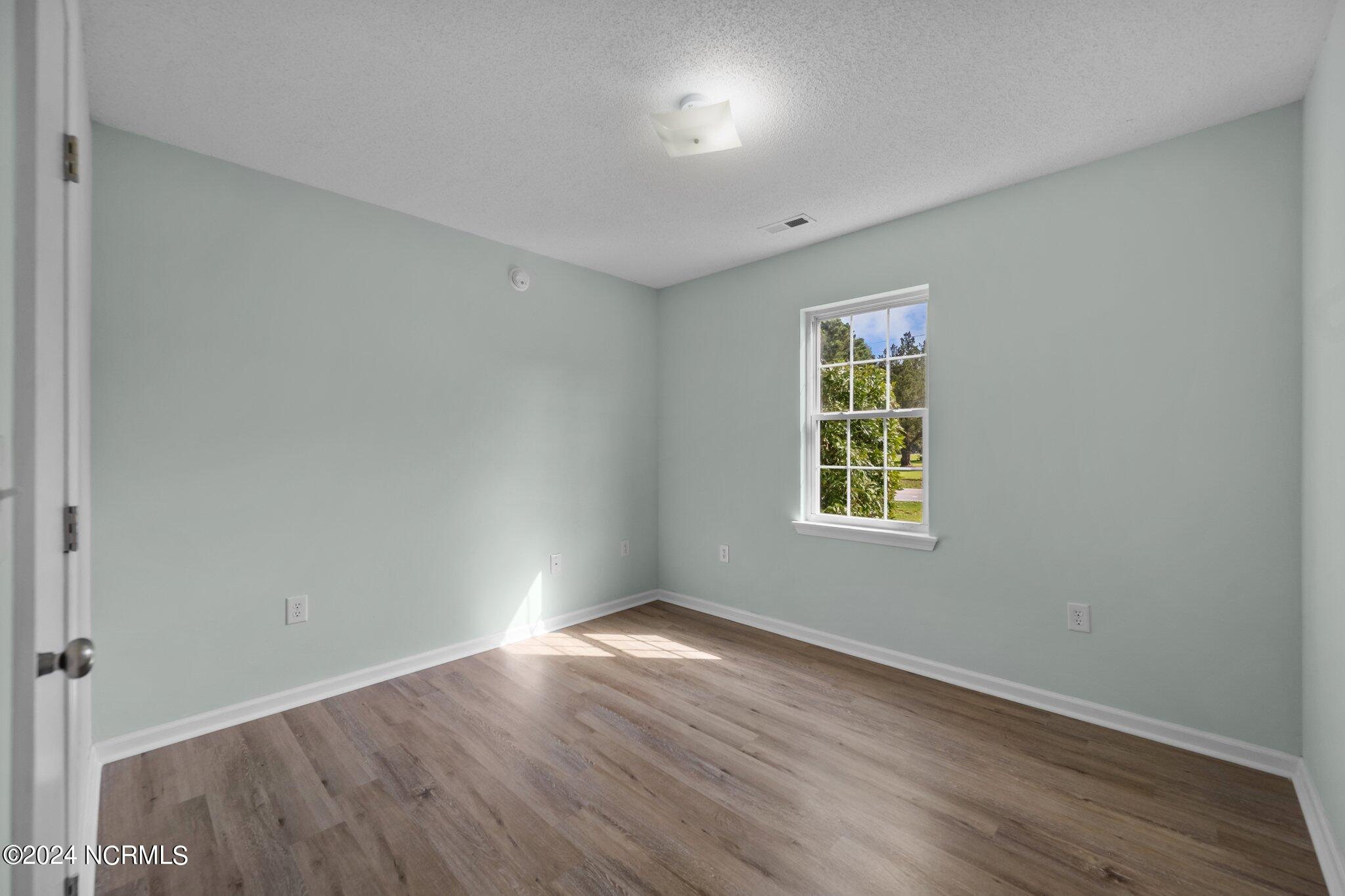 452 High Hill Road Jacksonville, NC 28540 - Photo 27 of 50 25-web-or-mls-_Z723447