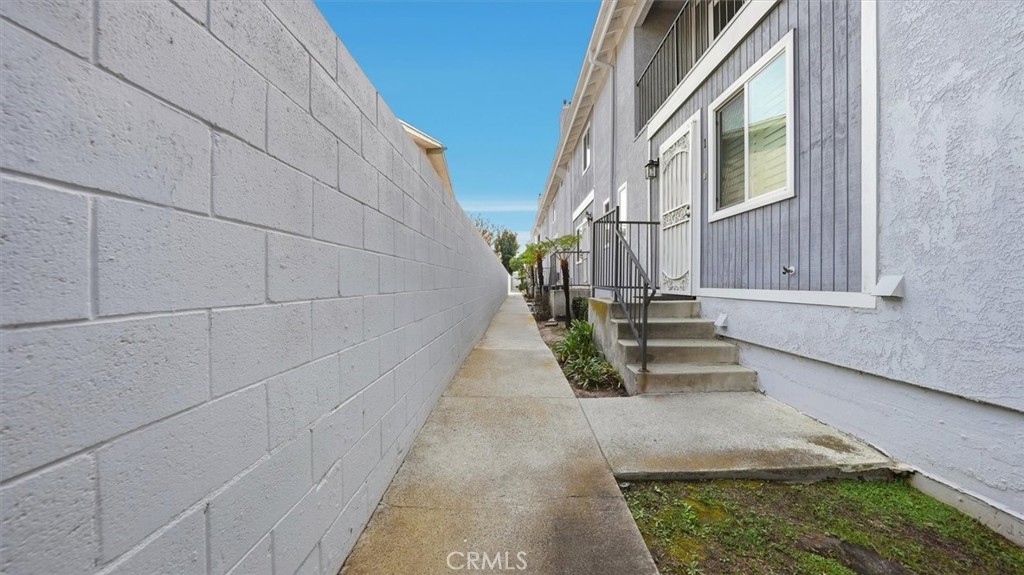 604 East 220th Street, Unit 3 Carson, CA 90745 - Photo 29 of 30