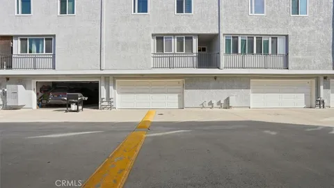 $550,000 | 604 East 220th Street, Unit 3, Carson, CA 90745