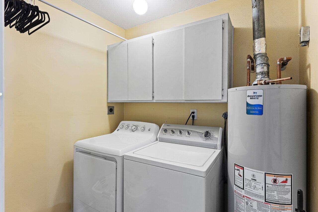 3523 Pine Haven Circle Boca Raton, FL 33431 - Photo 25 of 42 a utility room with dryer and washer