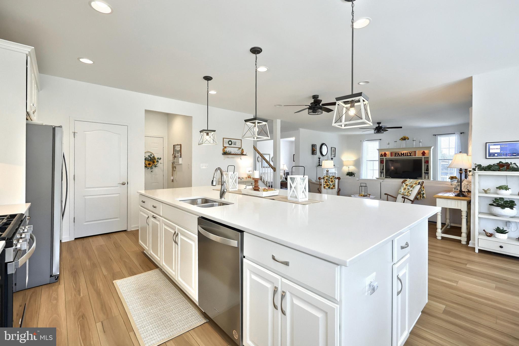 130 Pheasant Ridge Road Hanover, PA 17331 - Photo 3 of 59 a kitchen with appliances a sink and cabinets