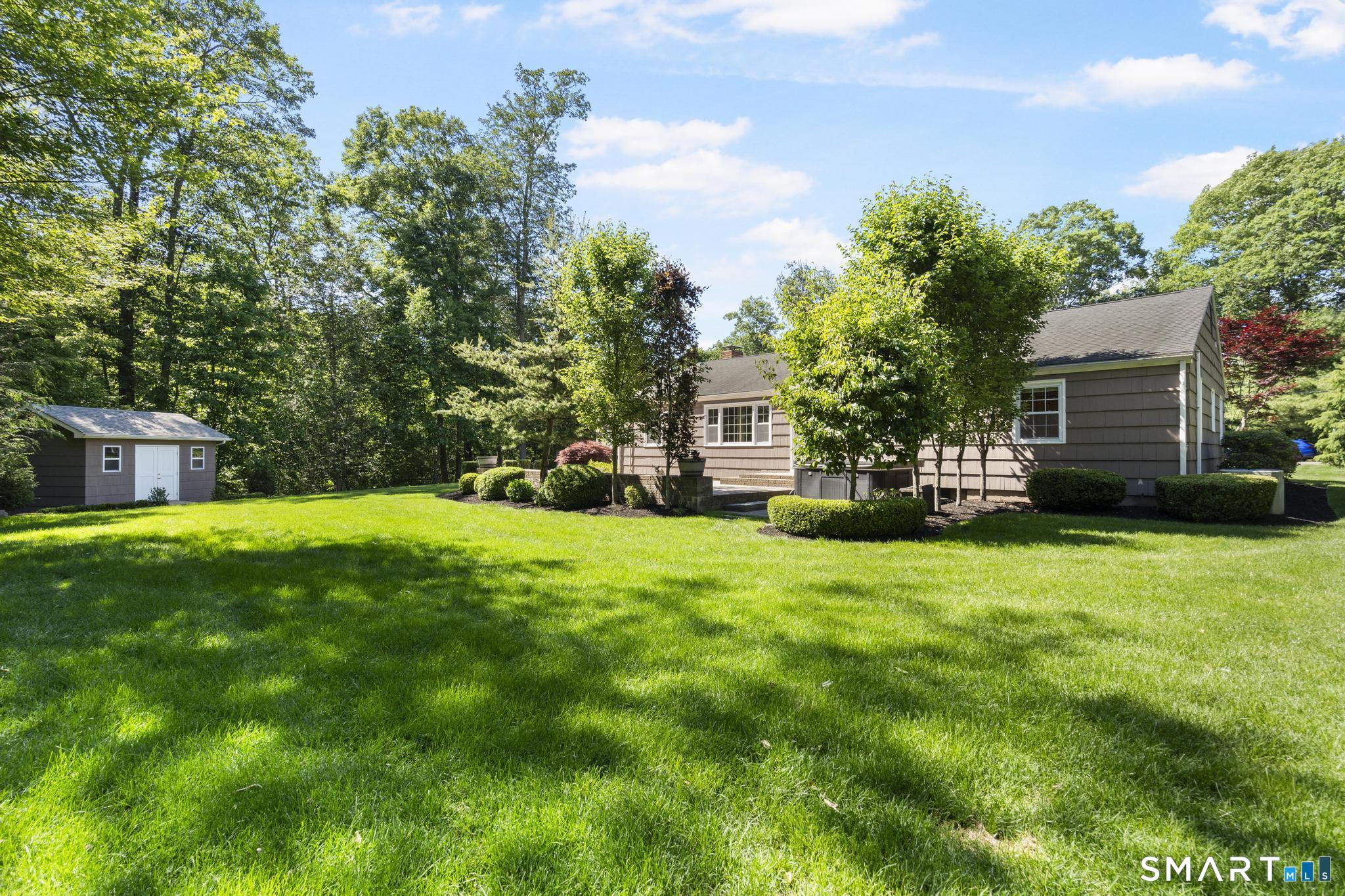 180 Tom Swamp Road Hamden, CT 06518 - Photo 36 of 40