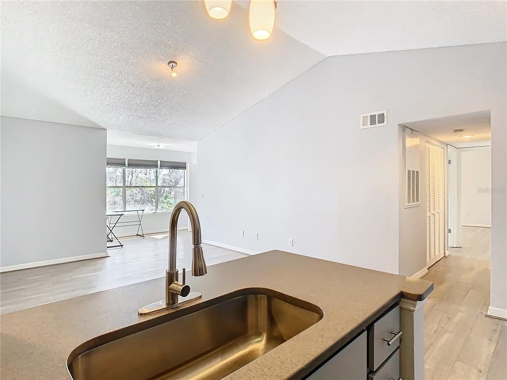 5144 Conroy Road, Unit 35 Orlando, FL 32811 - Photo 8 of 40