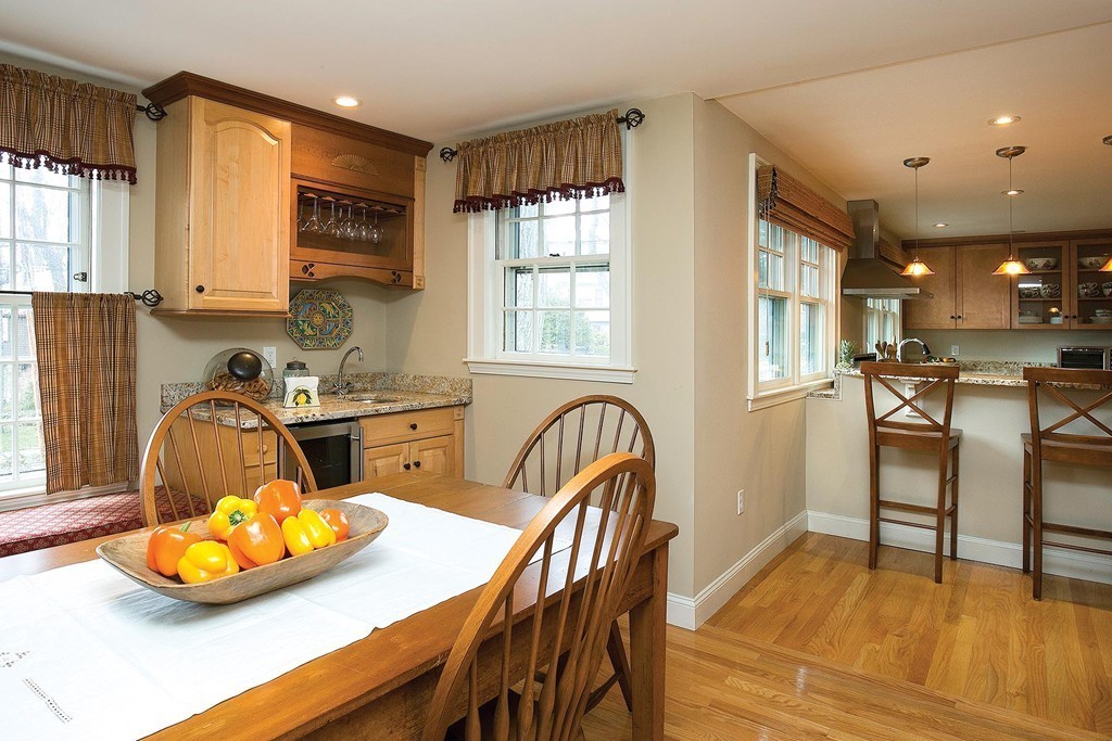 20 Stony Brae Road Newton, MA 02461 - Photo 4 of 11 Gallery Image 4