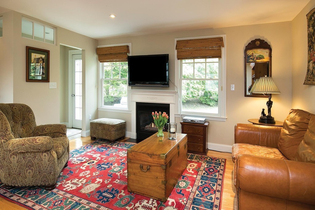 20 Stony Brae Road Newton, MA 02461 - Photo 7 of 11 Gallery Image 7