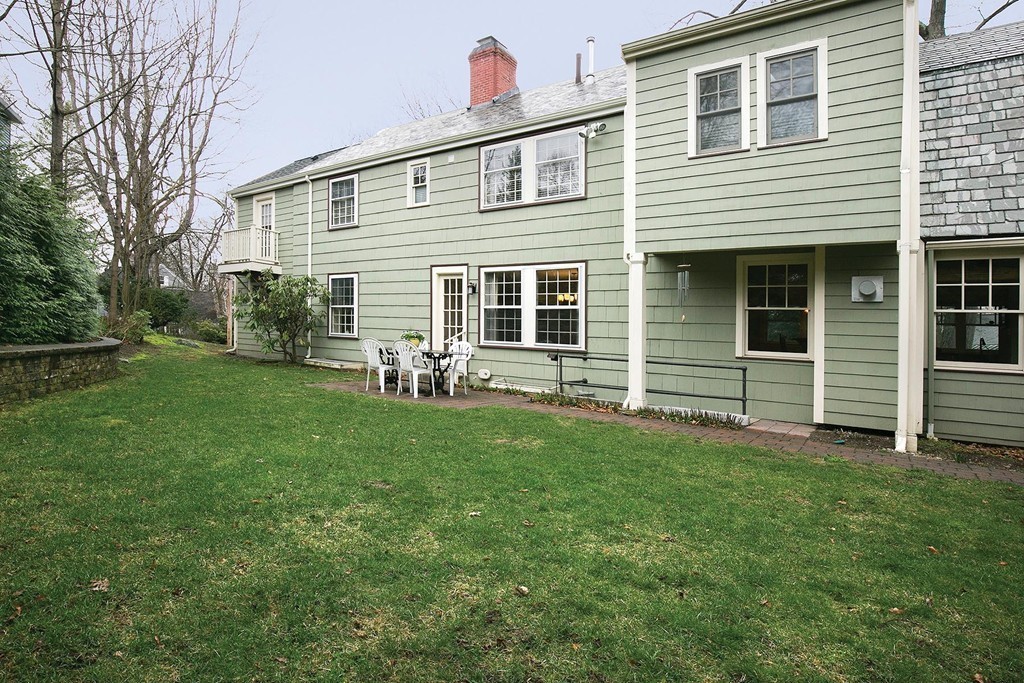 20 Stony Brae Road Newton, MA 02461 - Photo 10 of 11 Gallery Image 10