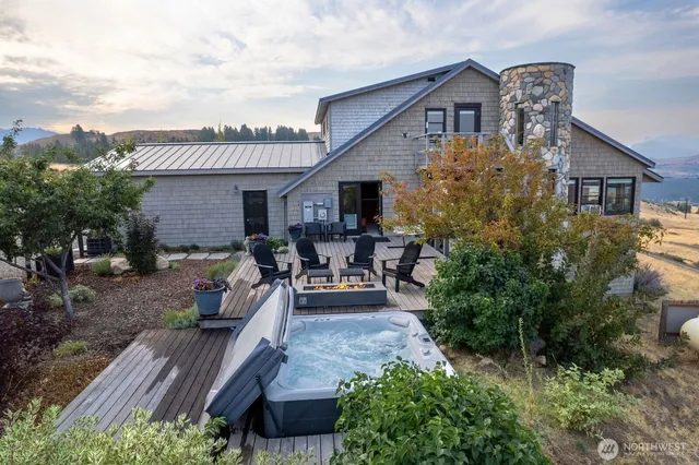 $1,825,000 | 8 Deer Trails Way, Winthrop, WA 98862
