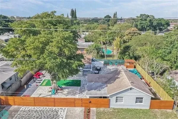 $5,200 | 608 North 24th Avenue, Unit 608, Hollywood, FL 33020