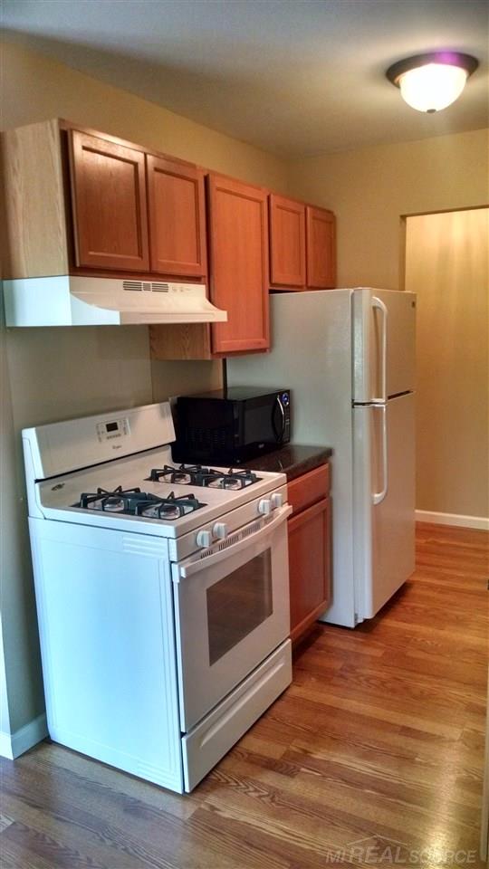 45260 Keding Street, Unit 301 Utica, MI 48317 - Photo 10 of 33