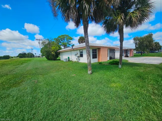$129,900 | 217 Beth Stacey Boulevard, Lehigh Acres, FL 33936