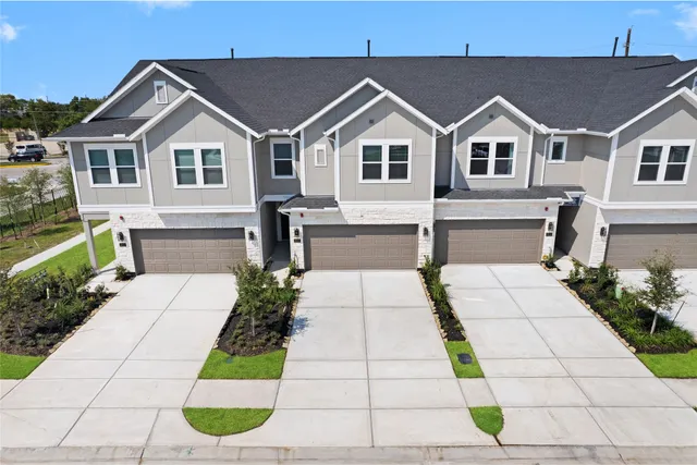 $2,315 | 8117 Danson Lane, Pearland, TX 77584