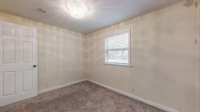 $178,900 | 1410 South Mattis Avenue, Champaign, IL 61821