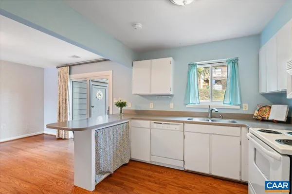 $389,000 | 301 Harvest Drive, Charlottesville, VA 22903