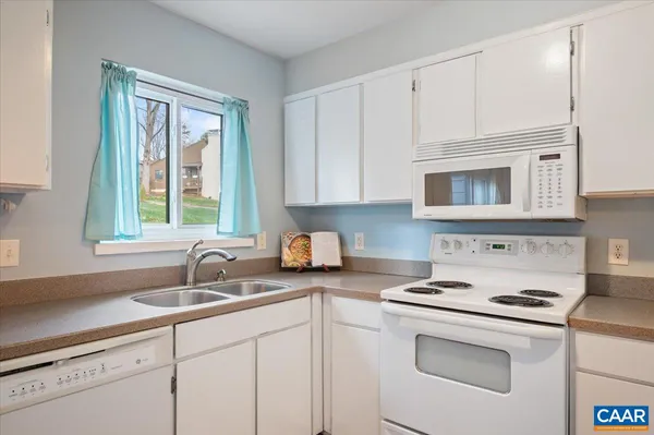 $389,000 | 301 Harvest Drive, Charlottesville, VA 22903