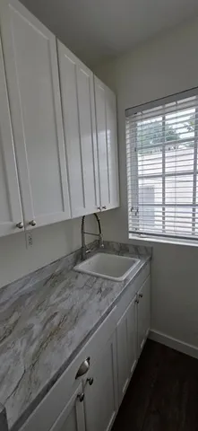 $1,800 | 741 15th Street, Miami Beach, FL 33139