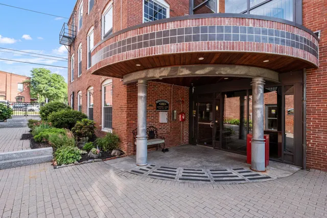 $275,000 | 66 Landing Lane, Unit 309, Laconia, NH 03246