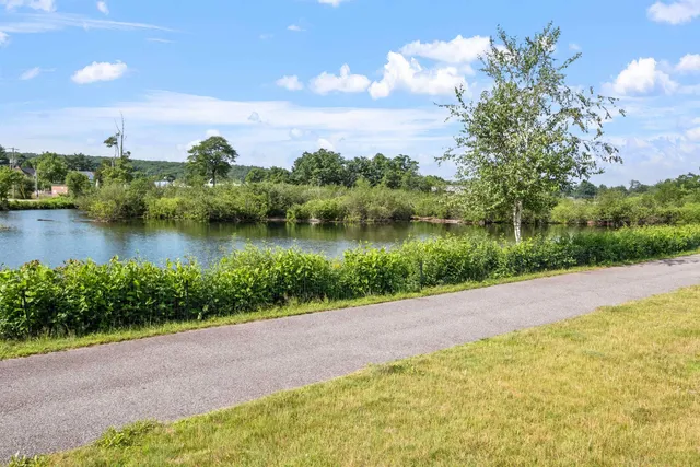 $275,000 | 66 Landing Lane, Unit 309, Laconia, NH 03246