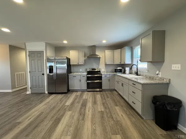 $374,500 | 3941 Promise Land Road, Appomattox, VA 24522